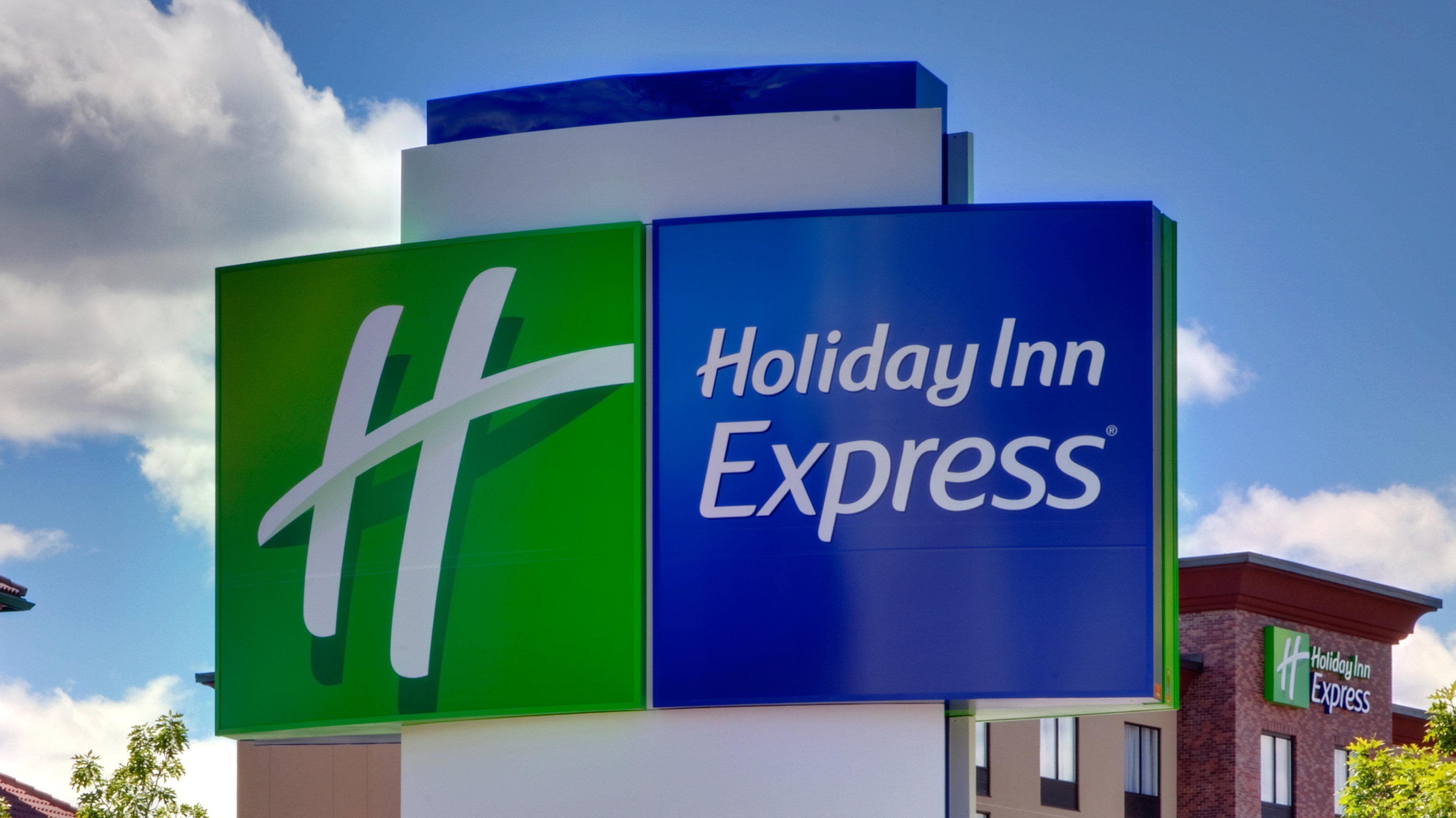 Holiday Inn Express & Suites - Medford By Ihg Exteriér fotografie