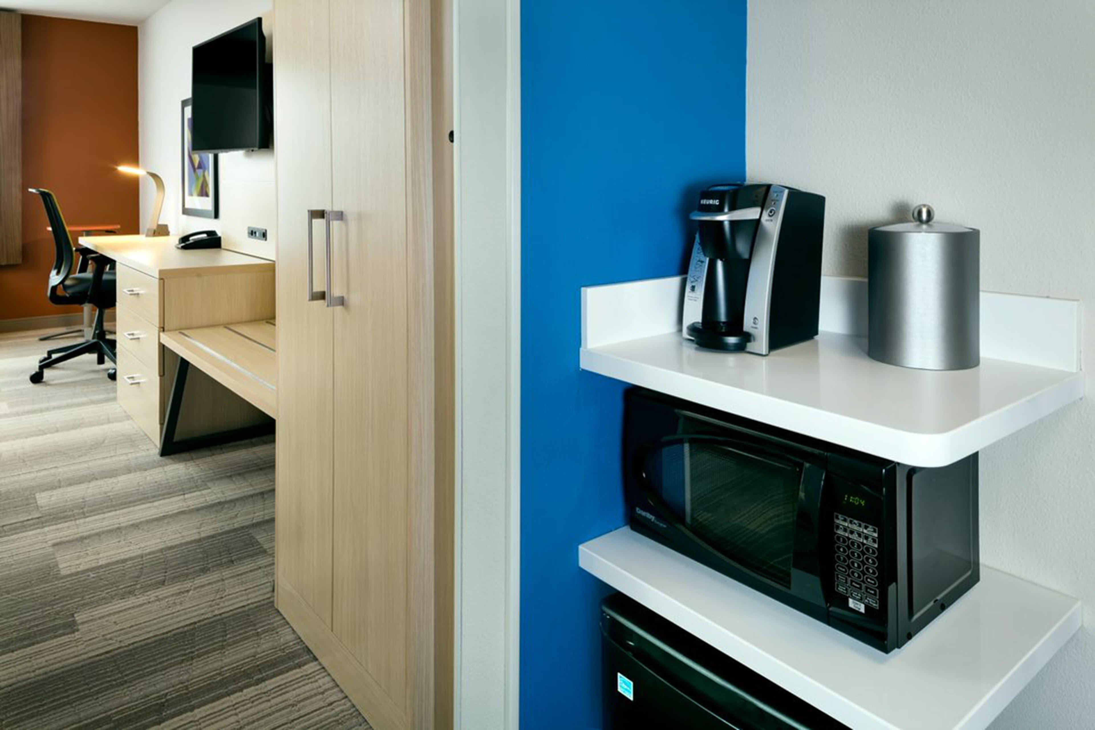 Holiday Inn Express & Suites - Medford By Ihg Exteriér fotografie