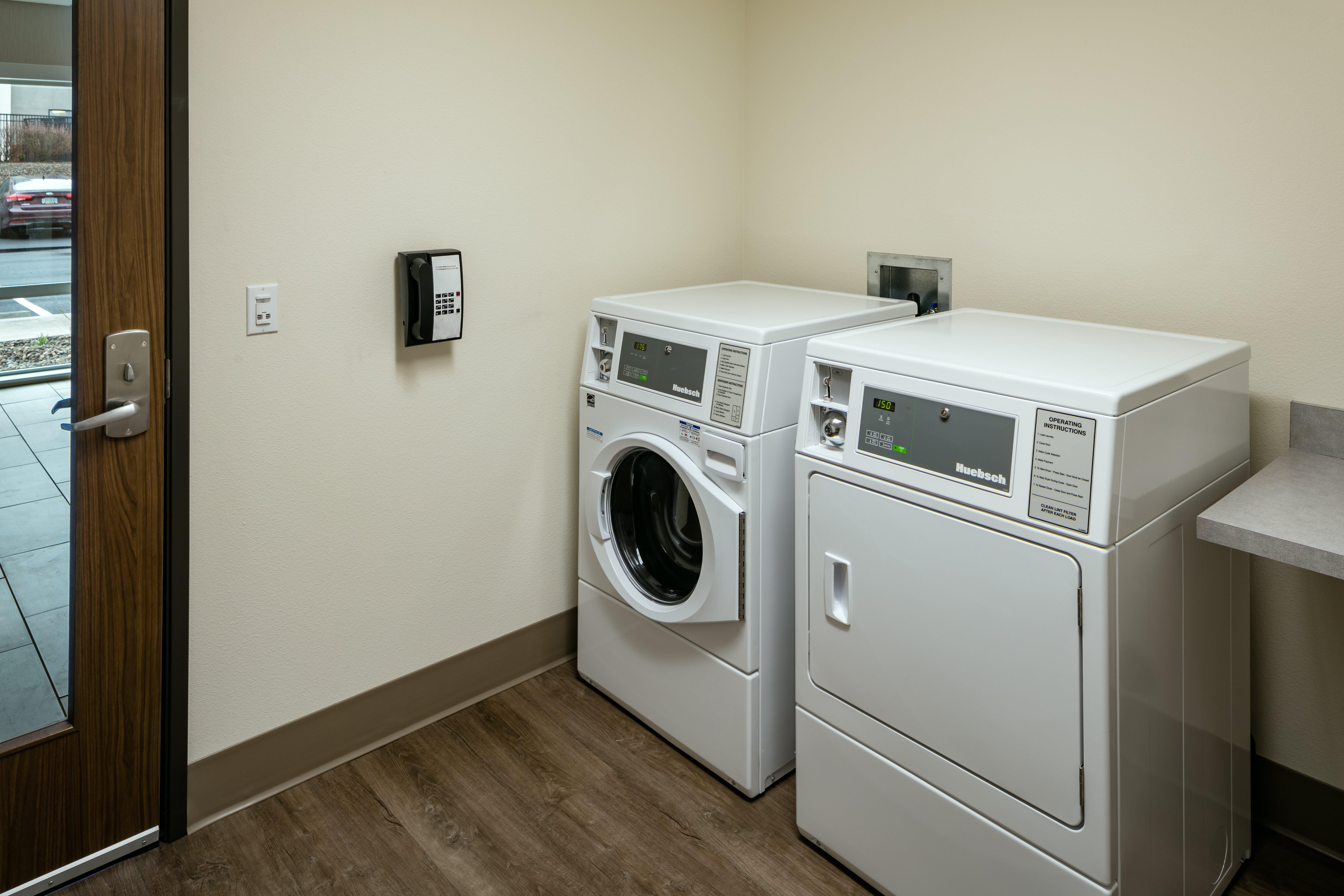 Holiday Inn Express & Suites - Medford By Ihg Exteriér fotografie